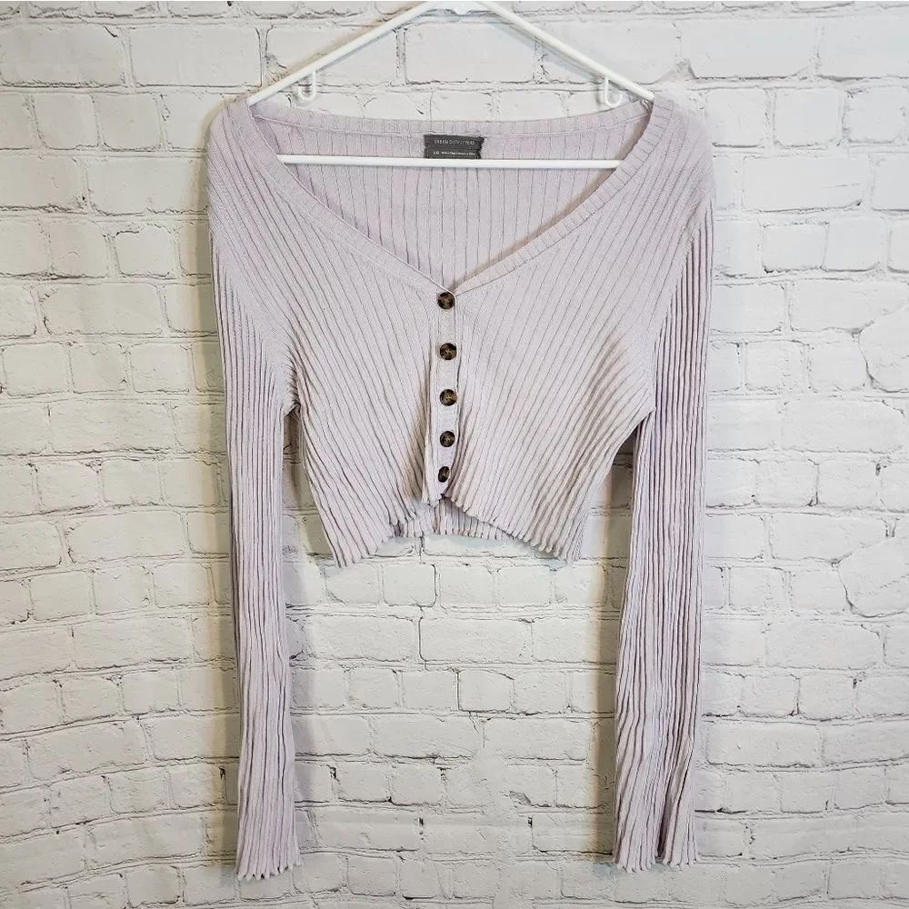 Women's Urban Outfitters button-up crop top, size Large